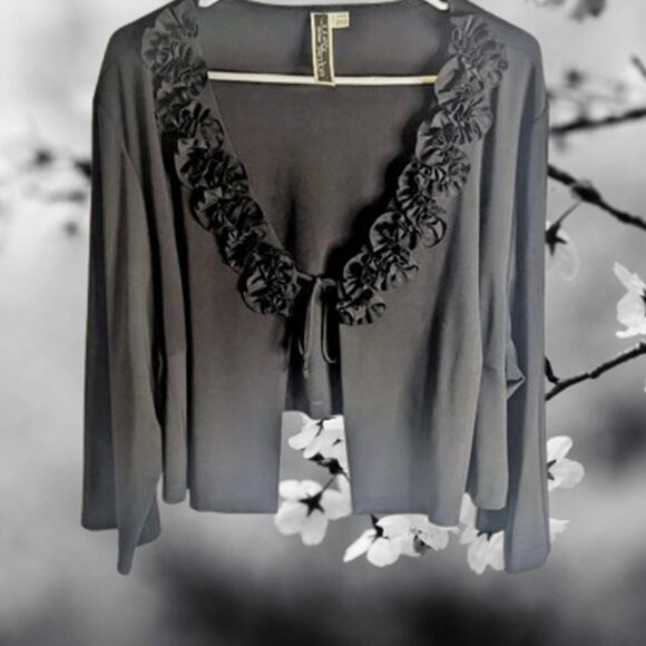 Julian Taylor 20W 1/2 NWOT sleeve accent ruffle collar tie front woman's jacket - Picture 1 of 1